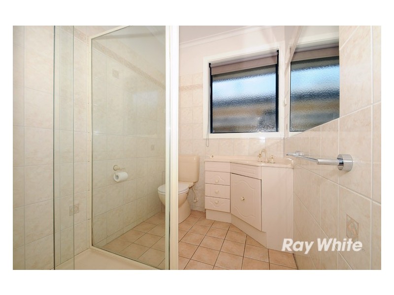 8 Nodding Avenue, Frankston North VIC 3200