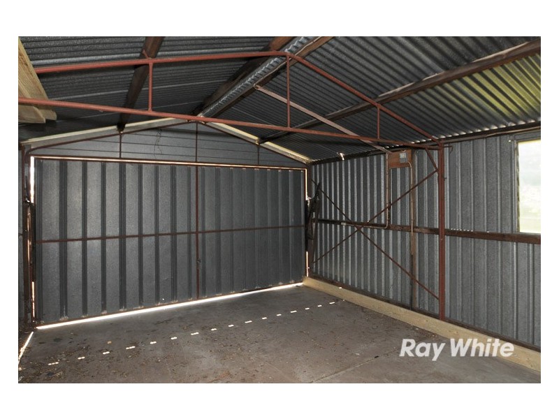 8 Nodding Avenue, Frankston North VIC 3200