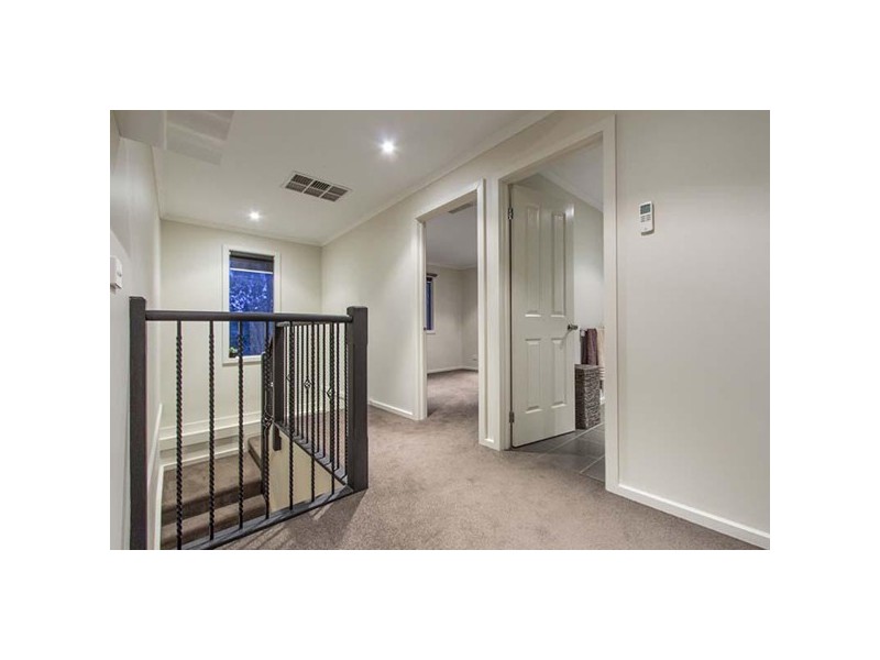 5/5 Serra Close, Langwarrin VIC 3910