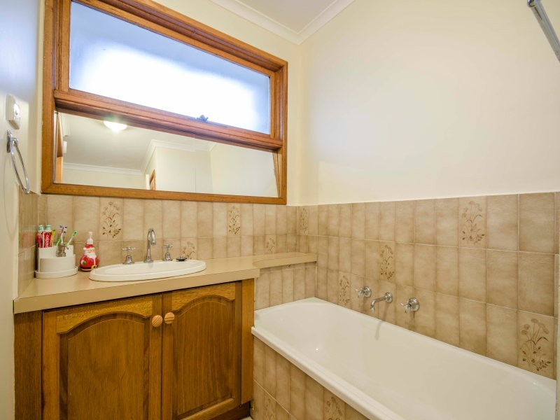 42 Thomas Street, Baxter VIC 3911