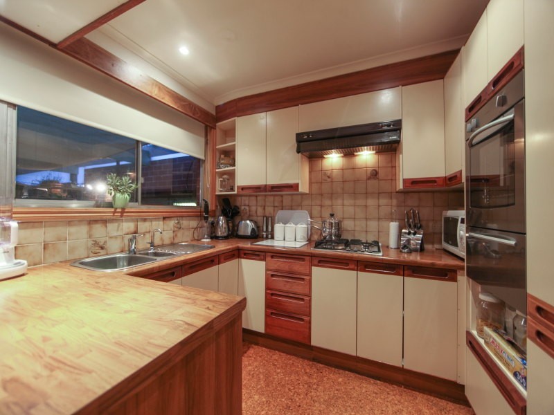 4 Brunei Grove, Frankston VIC 3199