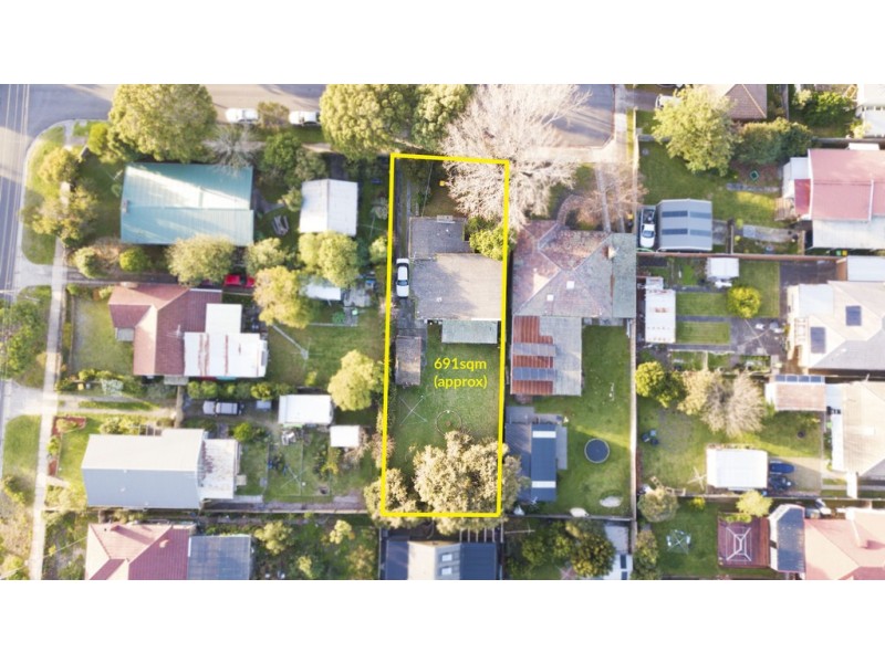 2 Roberta Grove, Frankston VIC 3199