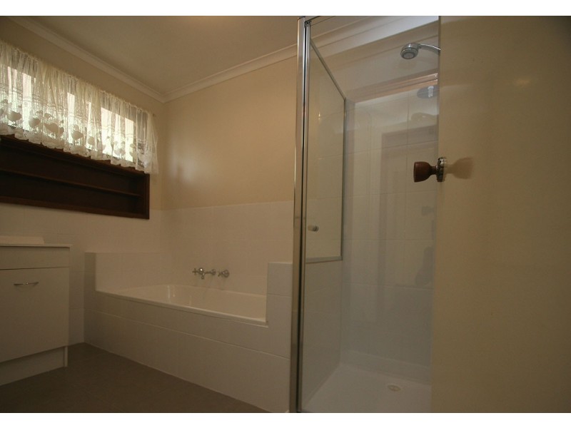 1/37 Heatherhill Road, Frankston VIC 3199