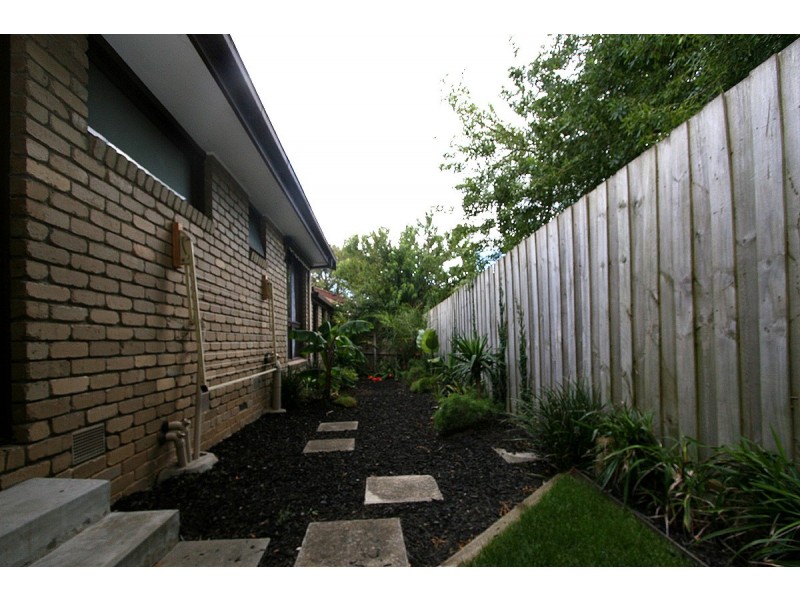 1/37 Heatherhill Road, Frankston VIC 3199