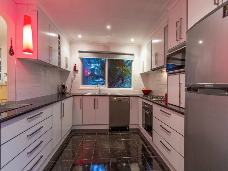 39 Silvertop Crescent, Frankston North VIC 3200