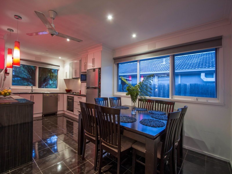 39 Silvertop Crescent, Frankston North VIC 3200