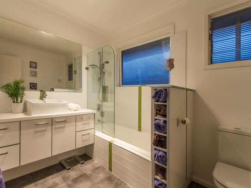 39 Silvertop Crescent, Frankston North VIC 3200