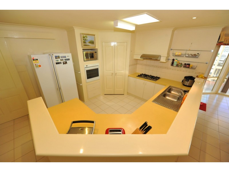 21 Raleon Avenue, Frankston South VIC 3199