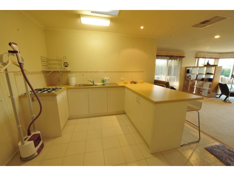 21 Raleon Avenue, Frankston South VIC 3199