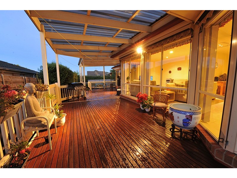 21 Raleon Avenue, Frankston South VIC 3199