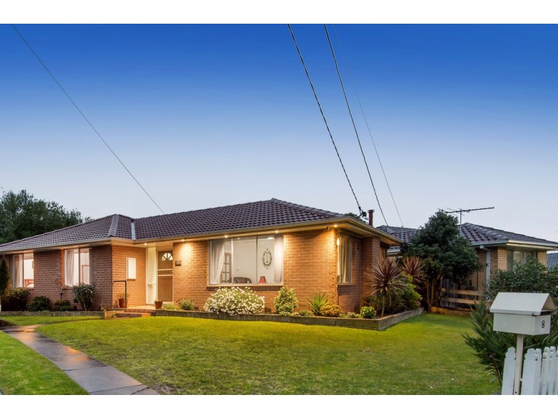 8 Escabon Grove, Frankston VIC 3199
