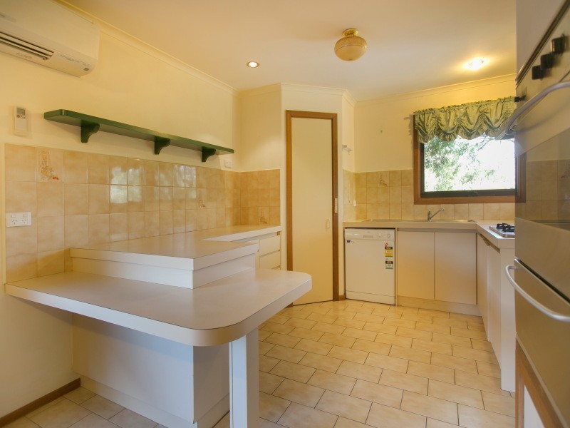 2 Gretel Court, Frankston VIC 3199