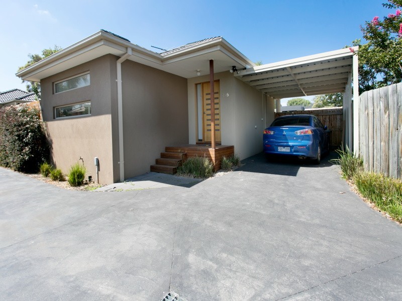 2/5 Heath Avenue, Frankston VIC 3199