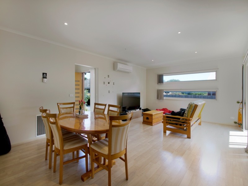 2/5 Heath Avenue, Frankston VIC 3199