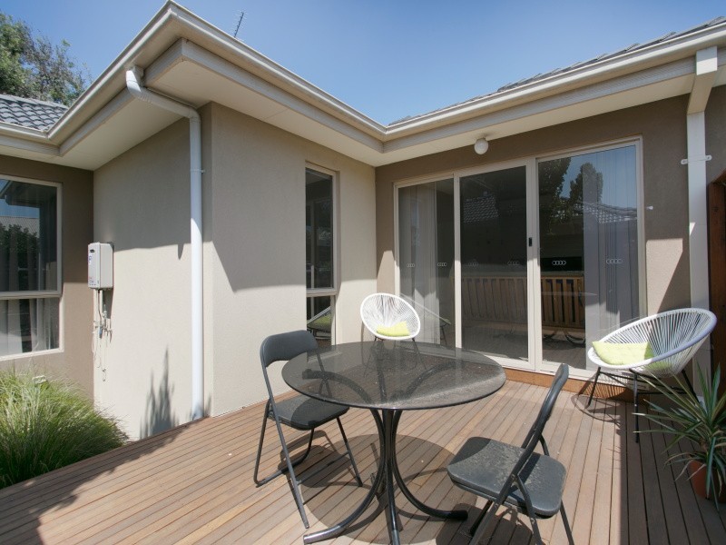 2/5 Heath Avenue, Frankston VIC 3199