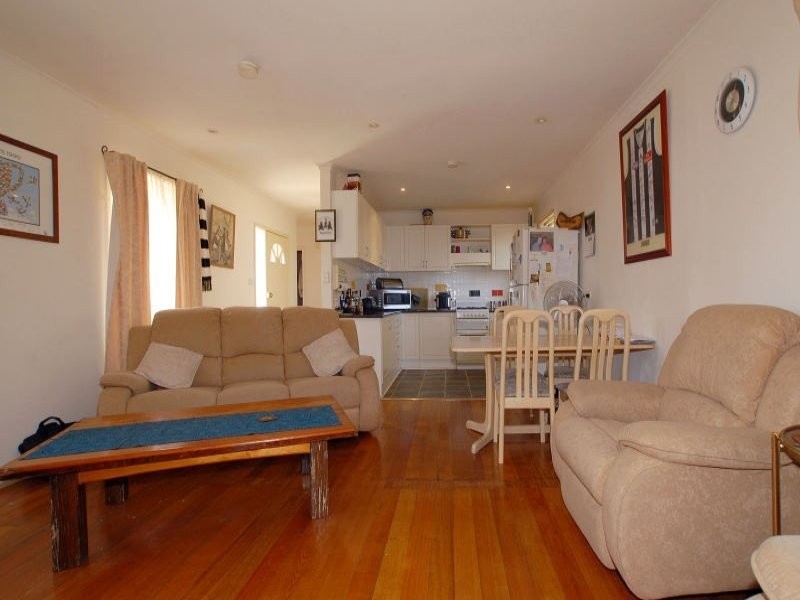 2 Telopea Crescent, Frankston North VIC 3200