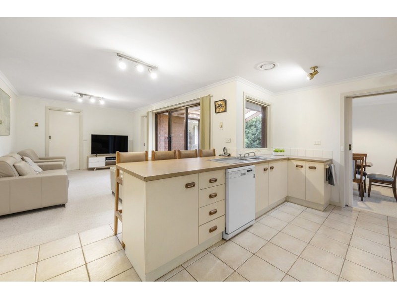 13 Murray Close, Frankston VIC 3199