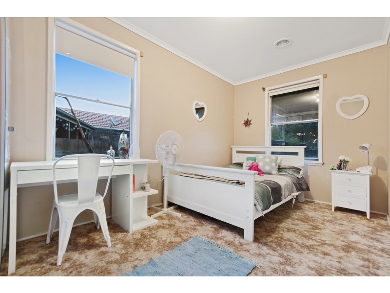 3 Lobator Street, Frankston North VIC 3200