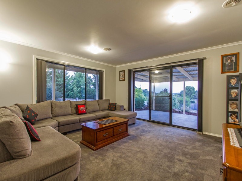 6 Ballantyne Court, Frankston South VIC 3199