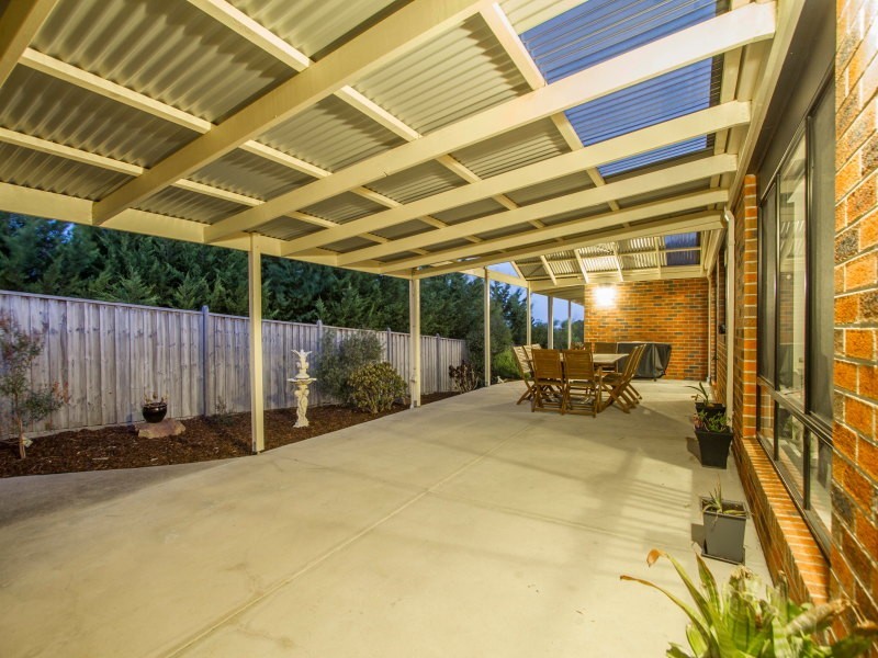 6 Ballantyne Court, Frankston South VIC 3199