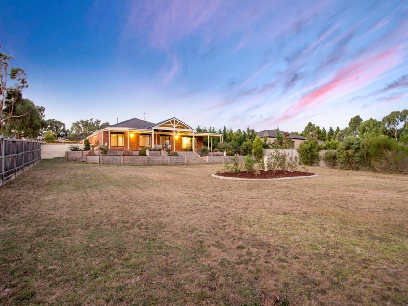 6 Ballantyne Court, Frankston South VIC 3199