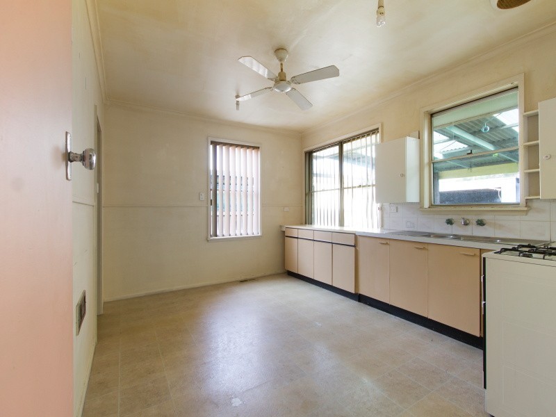 24 Forster Avenue, Frankston North VIC 3200