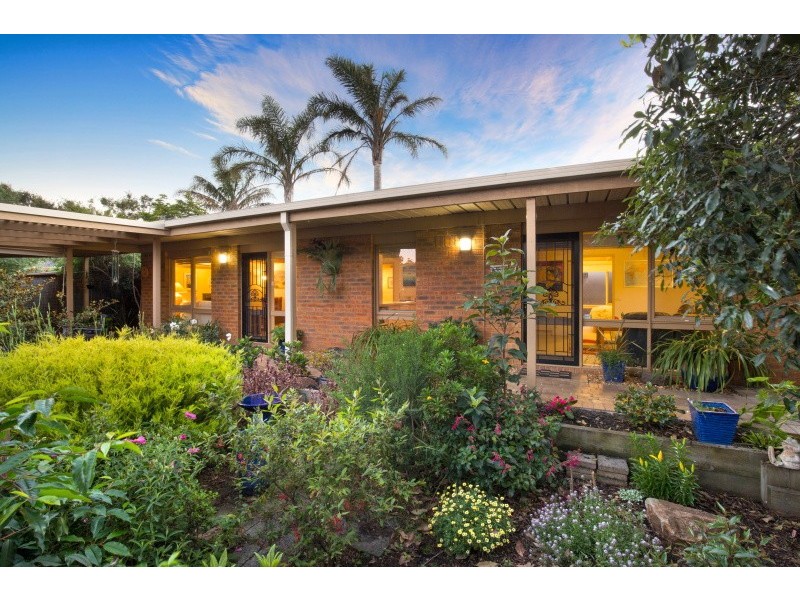 77 Brooklyn Avenue, Frankston VIC 3199