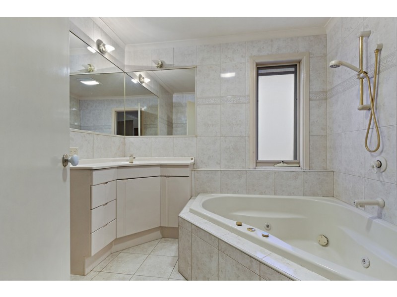 10 Shelbury Place, Frankston South VIC 3199