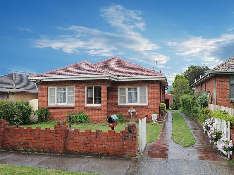 19 Dell Road, Frankston VIC 3199