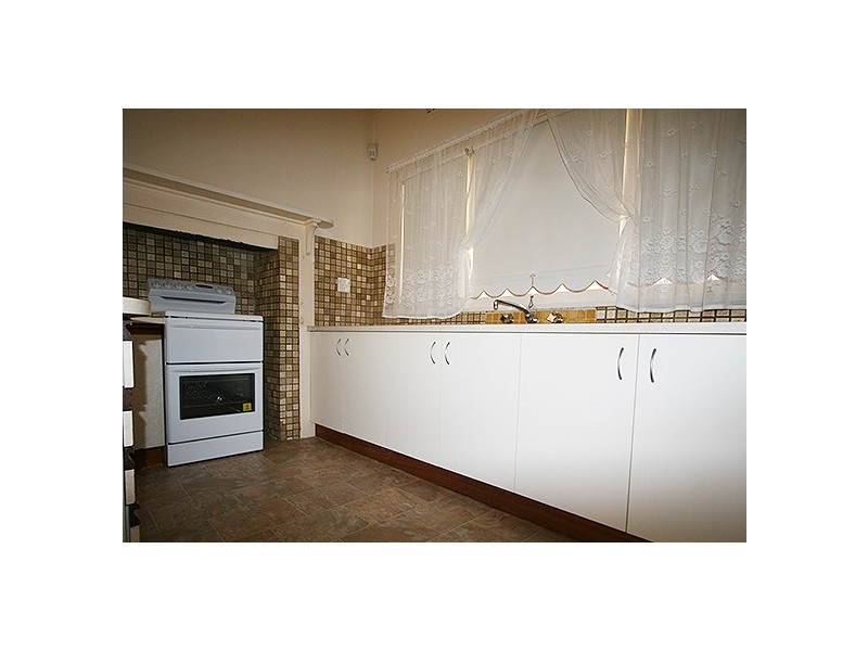 19 Dell Road, Frankston VIC 3199