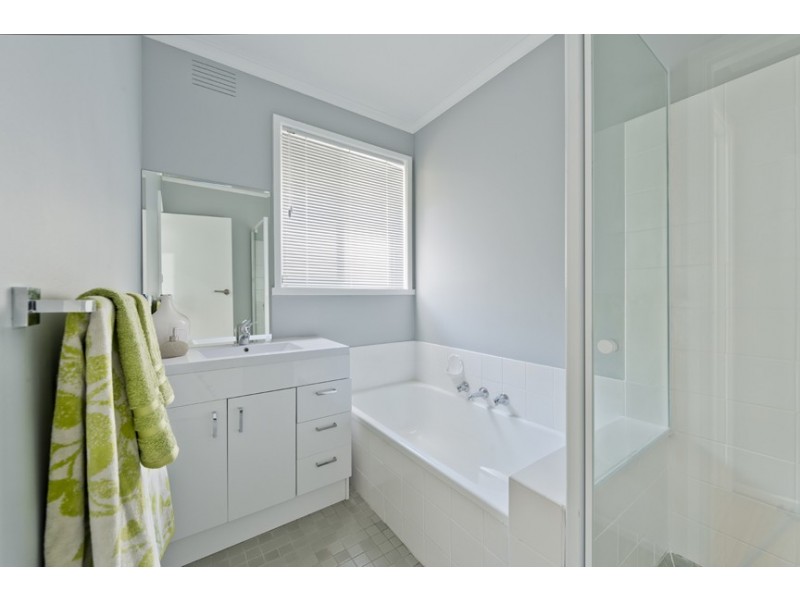 23 Clovelly Parade, Seaford VIC 3198