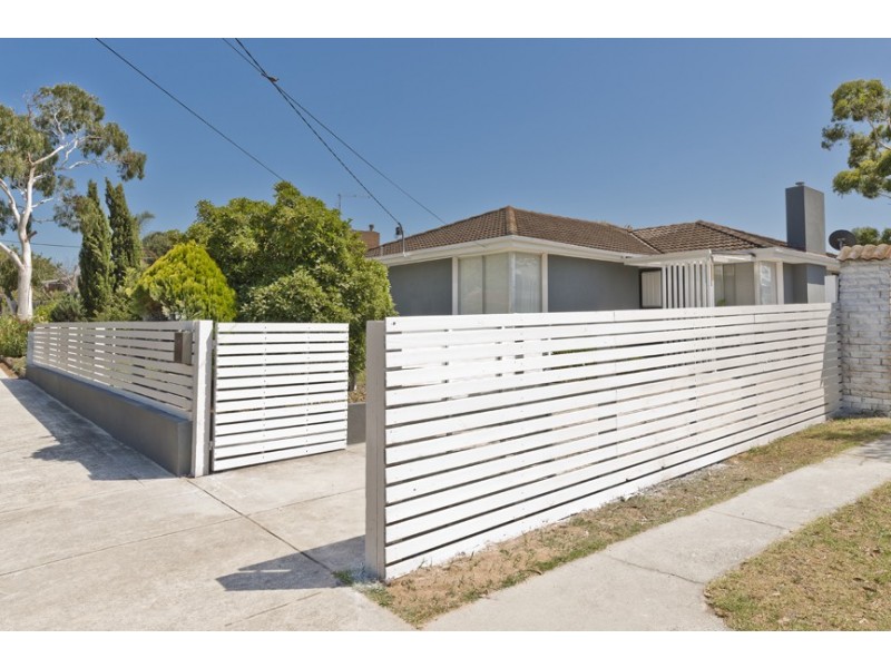 23 Clovelly Parade, Seaford VIC 3198