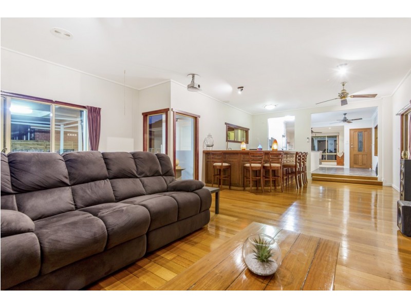 21 Armata Crescent, Frankston North VIC 3200