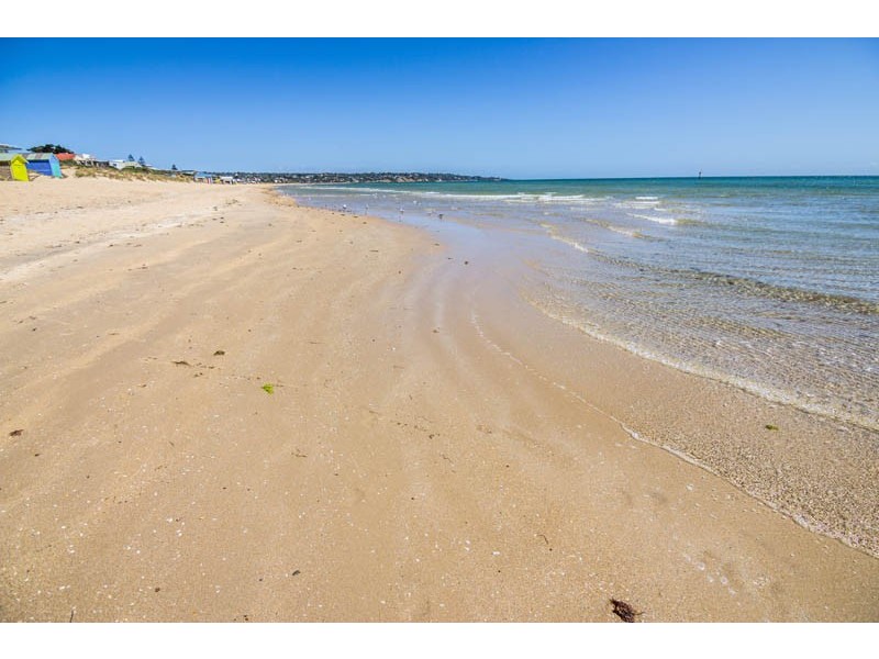 Bathing Box 10 Frankston Foreshore, Frankston VIC 3199