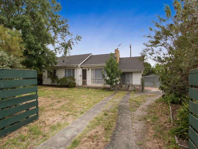 6 Gairloch Drive, Frankston VIC 3199