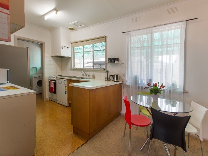 6 Gairloch Drive, Frankston VIC 3199