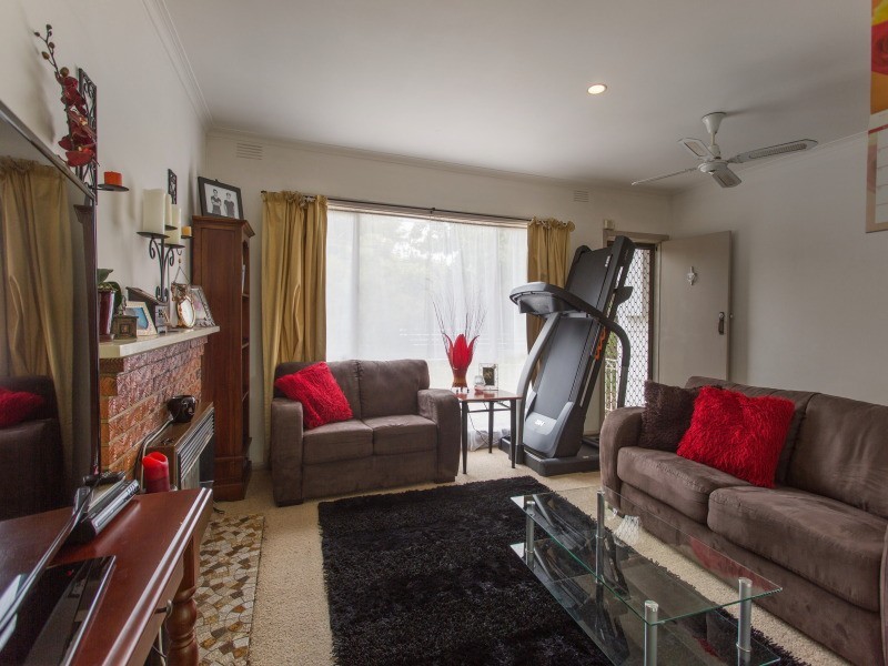 6 Gairloch Drive, Frankston VIC 3199