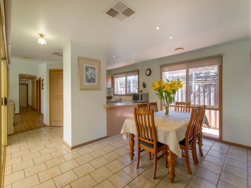 6 Highland Drive, Frankston South VIC 3199