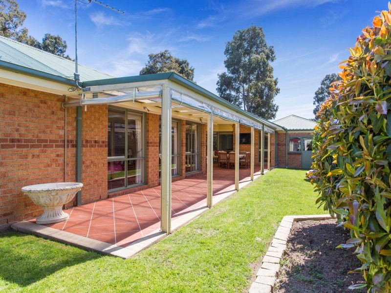 6 Highland Drive, Frankston South VIC 3199