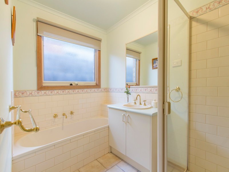 6 Highland Drive, Frankston South VIC 3199