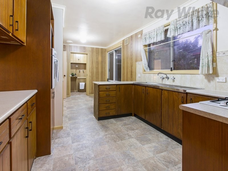 166 Karingal Drive, Frankston VIC 3199