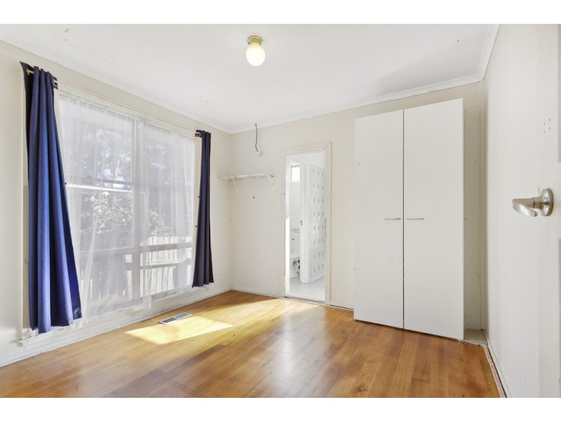 11 Whitewood Street, Frankston North VIC 3200