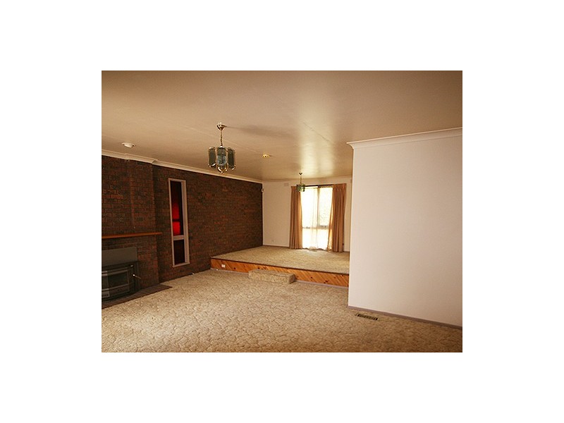 4 Ellesmere Court, Frankston VIC 3199