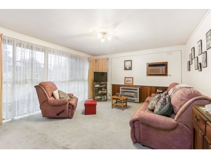 24 Brentwood Crescent, Frankston VIC 3199