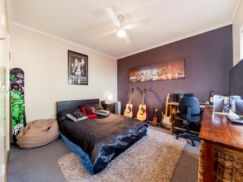 4 Birch Grove, Frankston VIC 3199