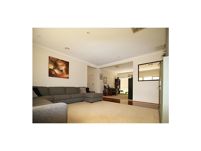 7 Orchid Avenue, Mornington VIC 3931