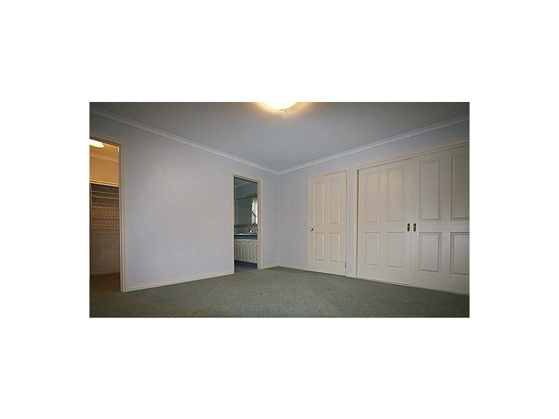 2a Scoble Street, Frankston South VIC 3199