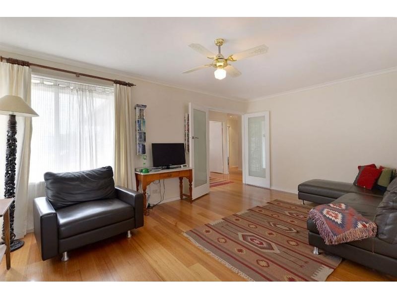 13 Torquay Avenue, Seaford VIC 3198