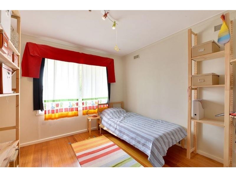 13 Torquay Avenue, Seaford VIC 3198