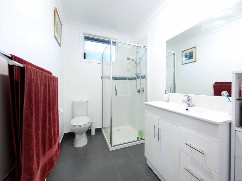 2/16 Carder Avenue, Seaford VIC 3198